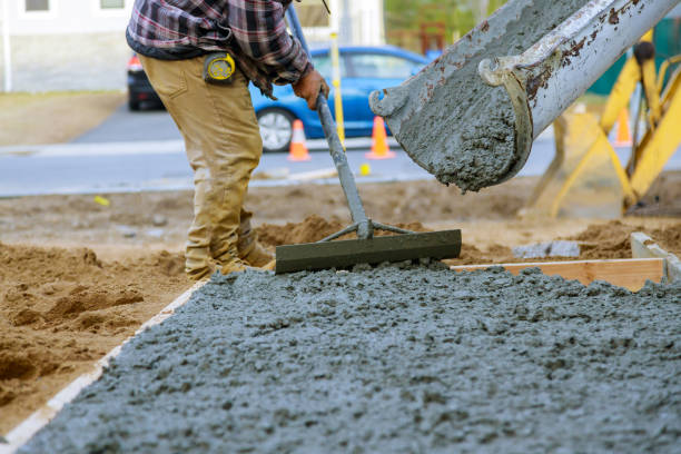Best Residential Concrete Services  in Sweet Springs, MO
